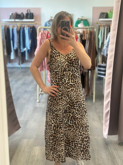 Robe bymmjoella léopard