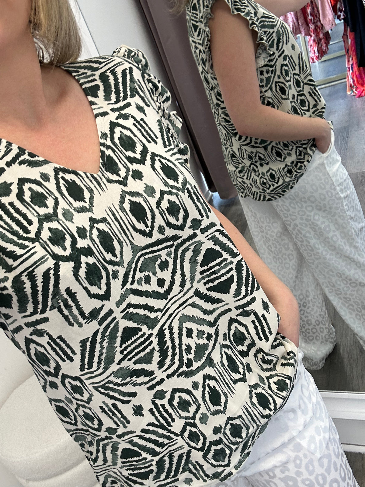 Haut bymmjoella vneck