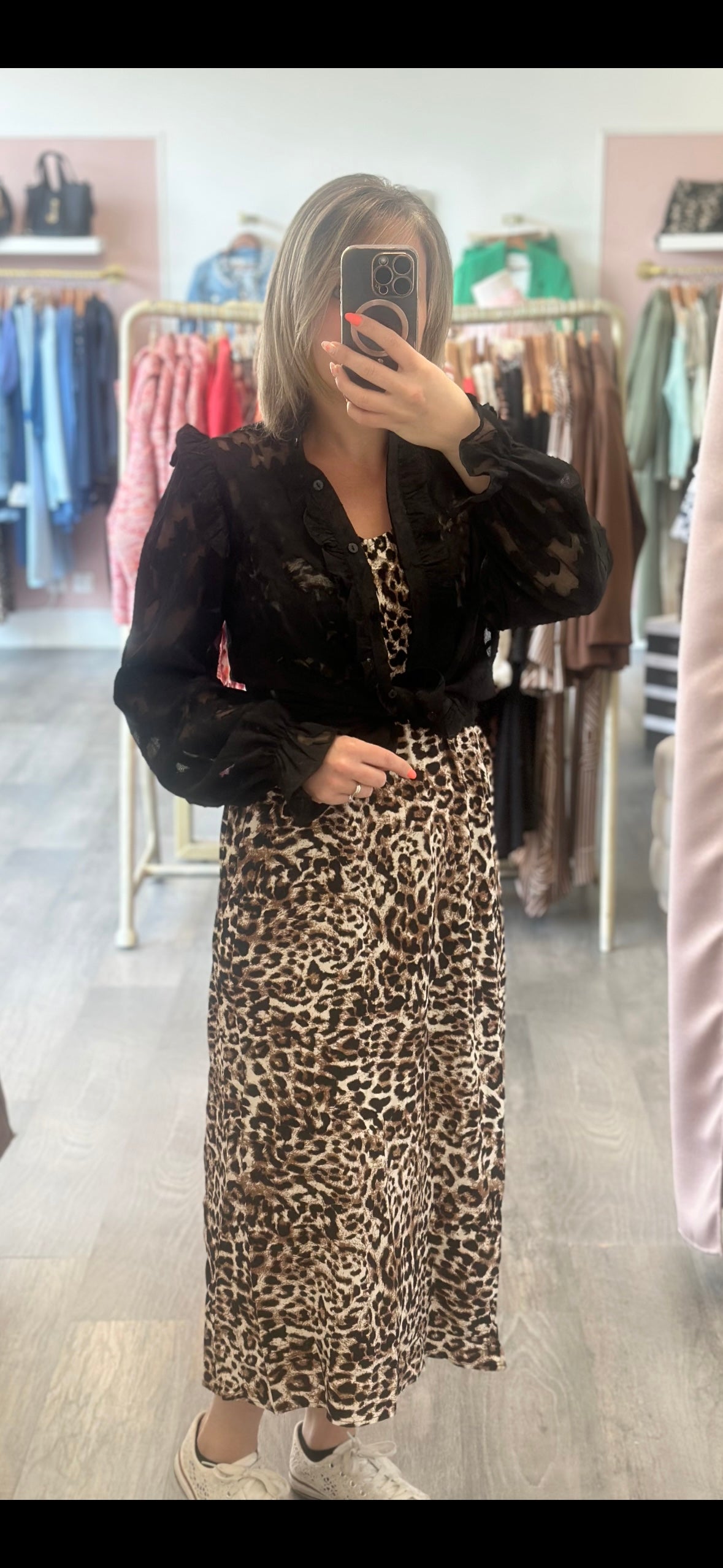 Robe bymmjoella léopard