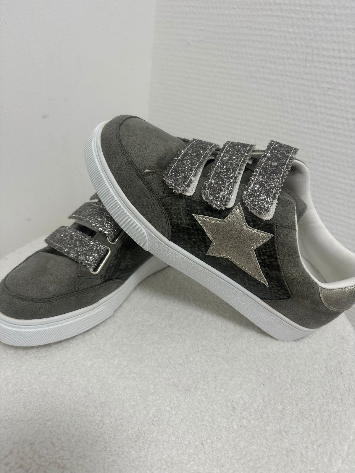 Baskets Zoé Kaki