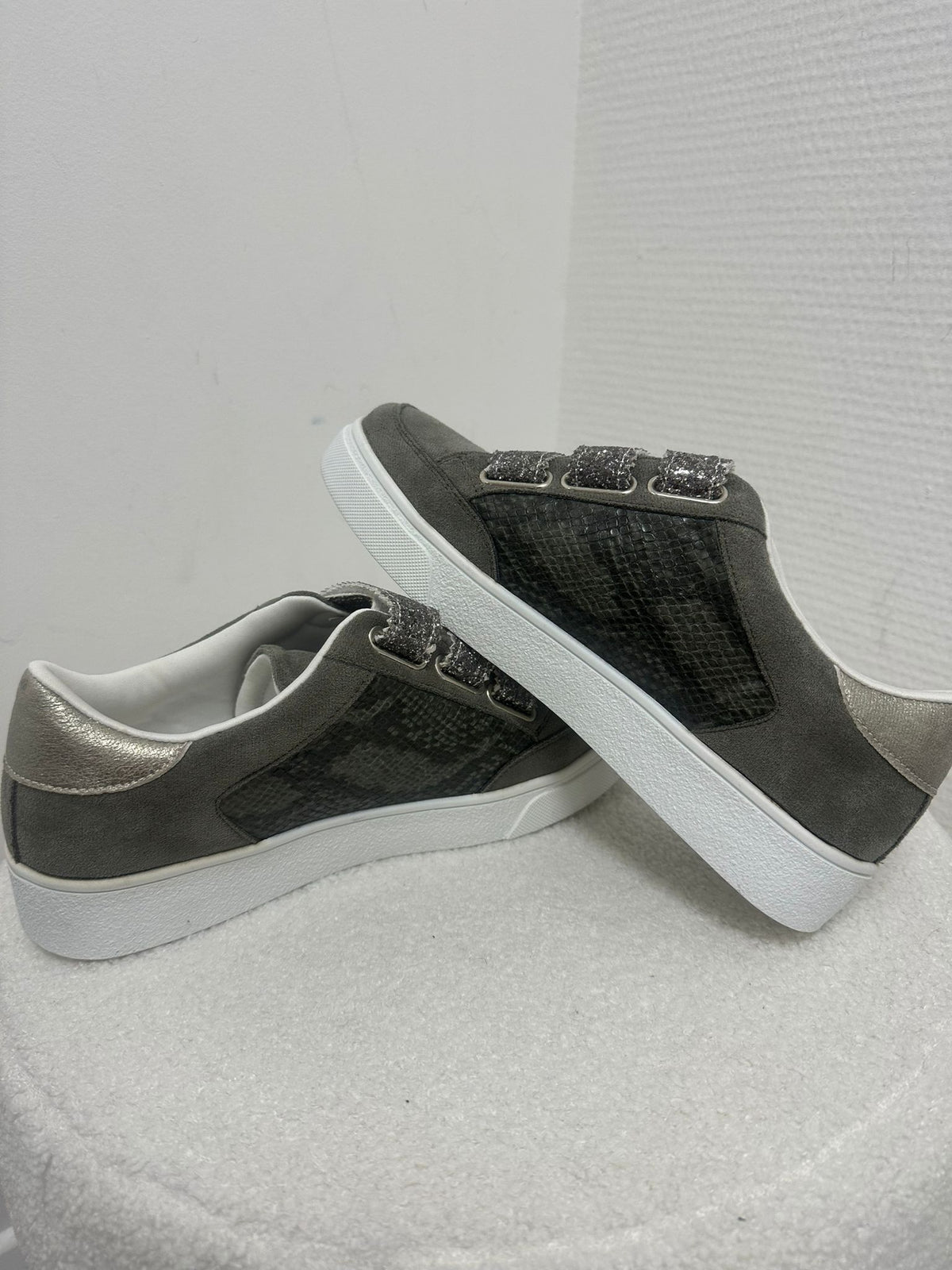 Baskets Zoé Kaki