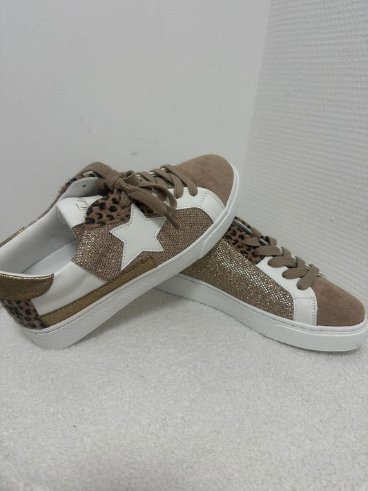 Baskets Star Camel