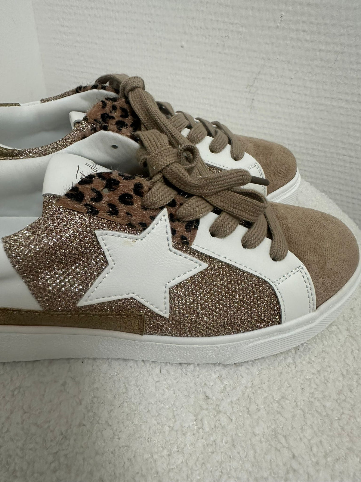 Baskets Star Camel