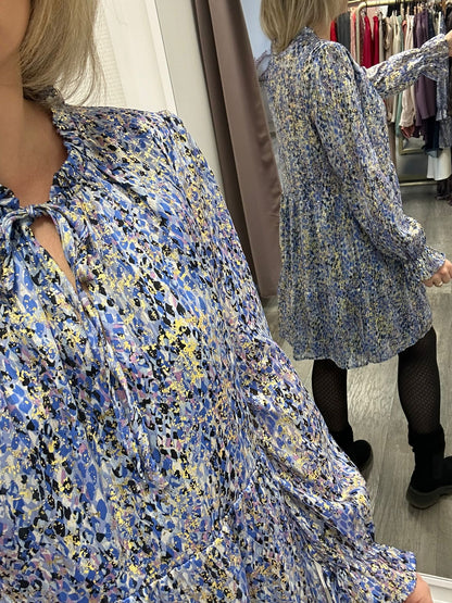 Robe bleue