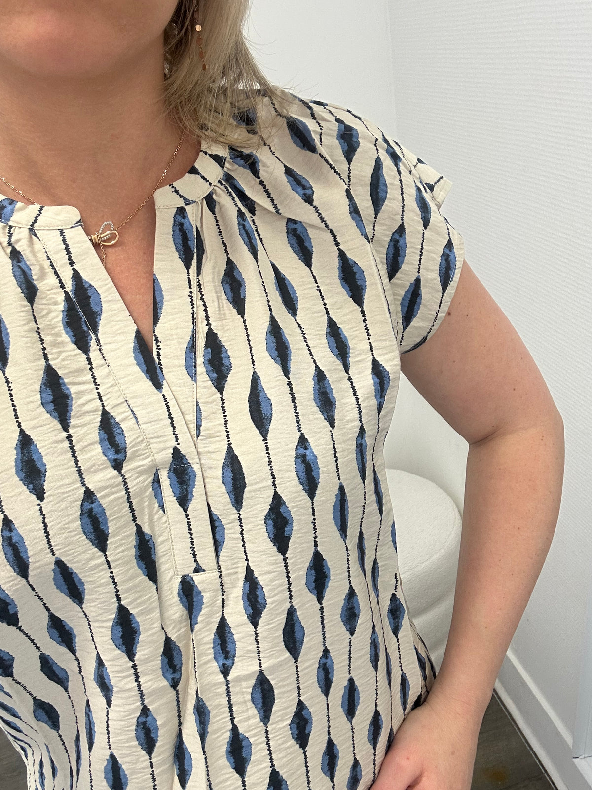 Blouse pearl blue